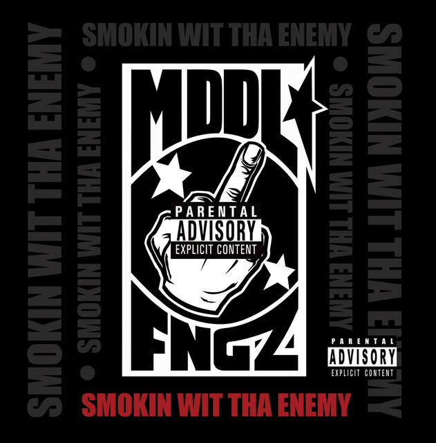 Mddl Fngz Photo