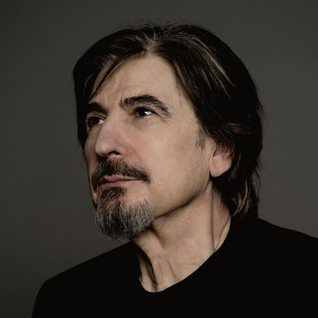 Serge Lama | Spotify