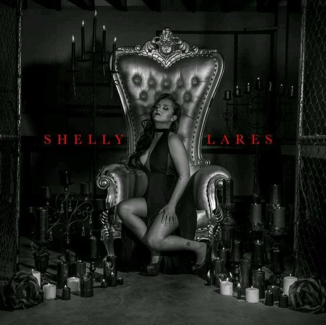 Shelly Lares photo