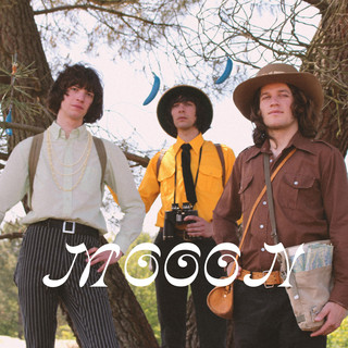 mooon