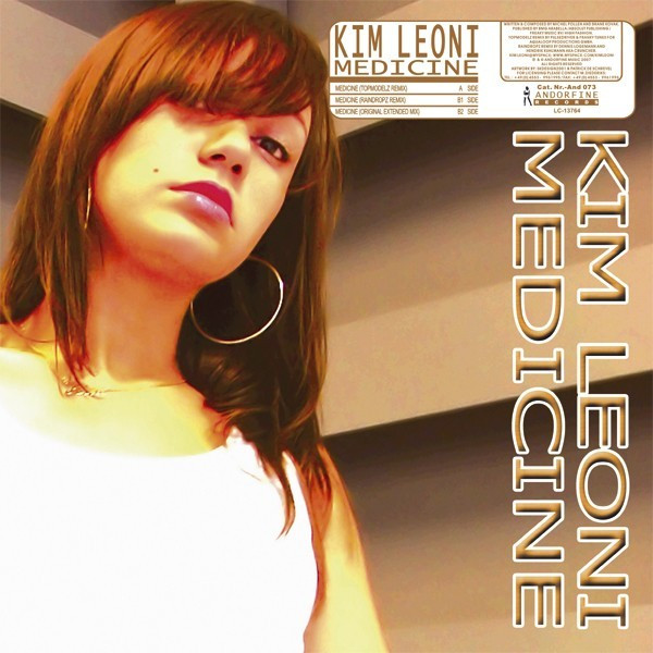 Kim Leoni Photo