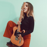 Holly Henderson profile
