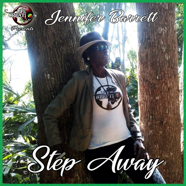Jennifer Barrett Photo